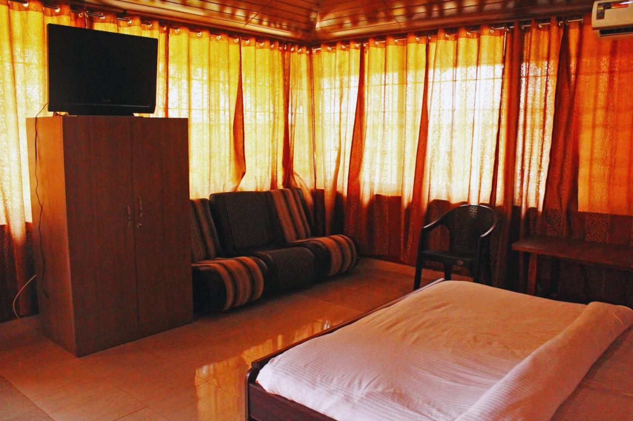 Cs County Resort Sakleshpur Exterior photo